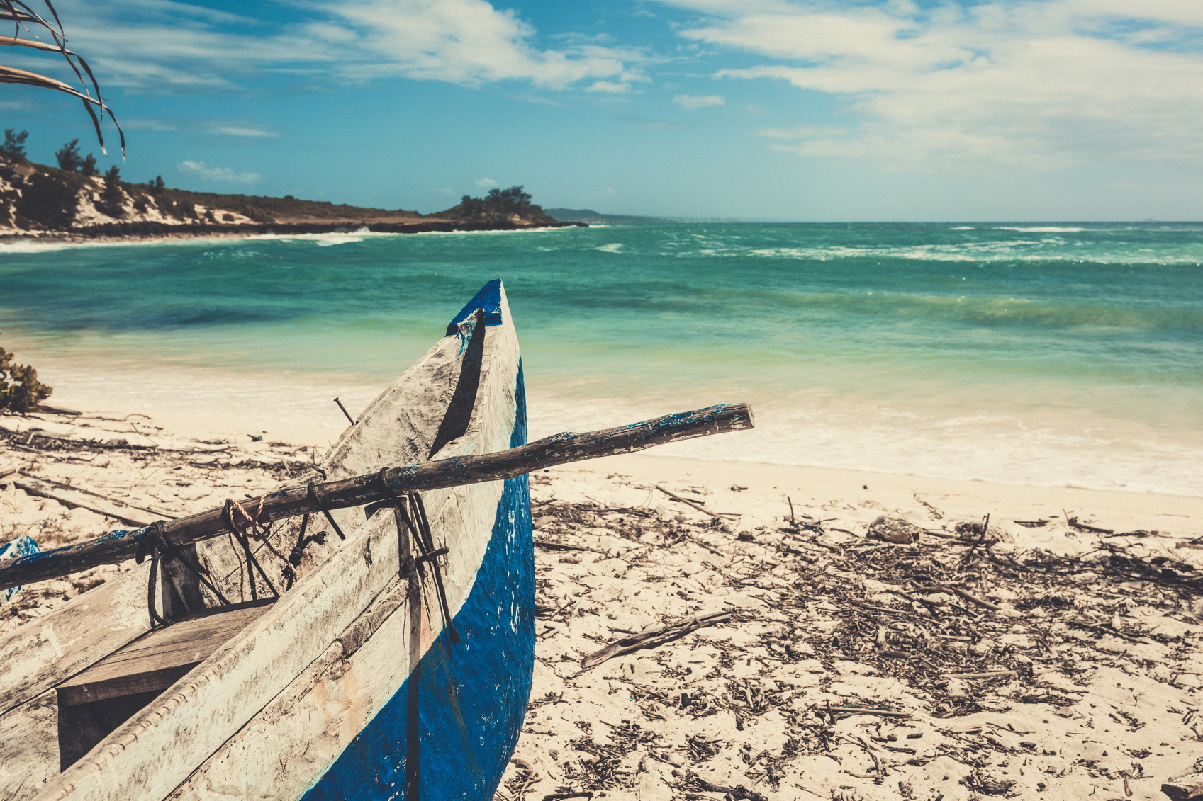 Traditional,African,/,Malagasy,Wooden,Hand,Made,Fisherman,Boat,